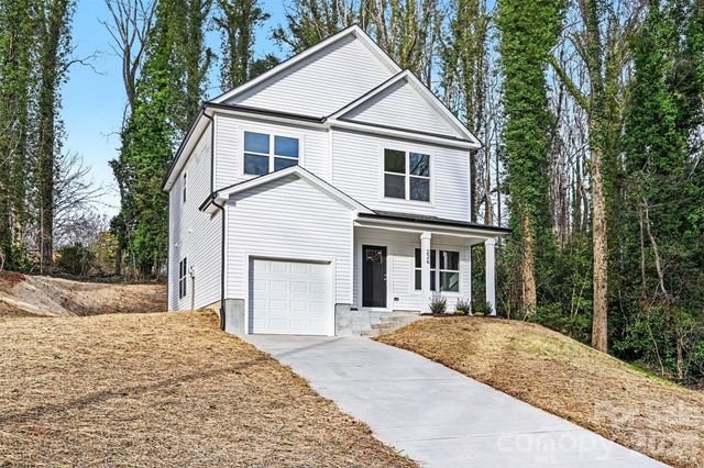 226 Oak Circle, Newton, NC 28658