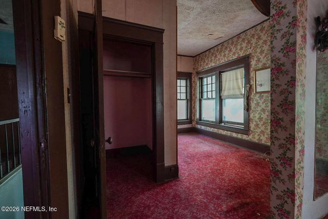 228 W 11TH Street, Jacksonville, FL 32206