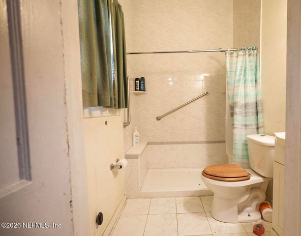 228 W 11TH Street, Jacksonville, FL 32206