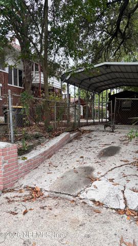 228 W 11TH Street, Jacksonville, FL 32206