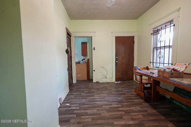 228 W 11TH Street, Jacksonville, FL 32206