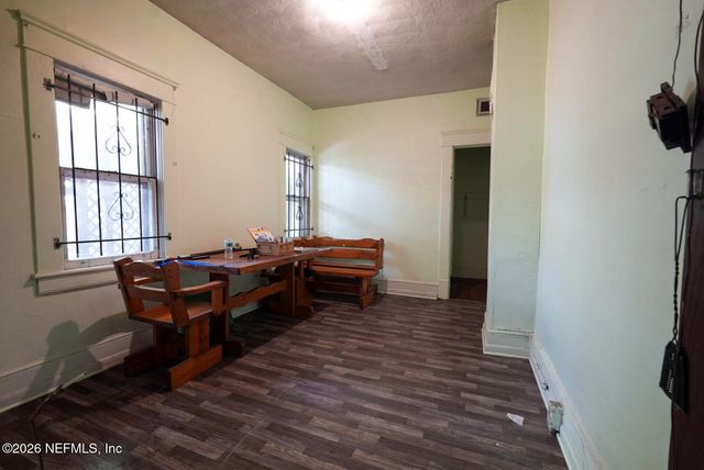 228 W 11TH Street, Jacksonville, FL 32206