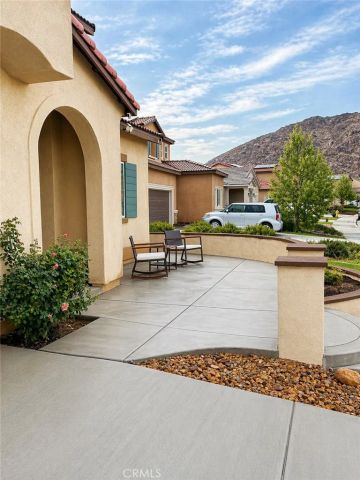 28437 Pinon Court, Winchester, CA 92596