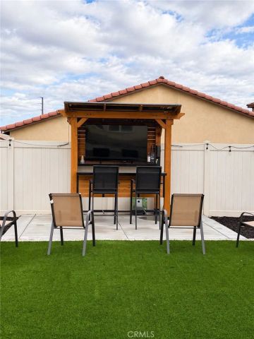 28437 Pinon Court, Winchester, CA 92596