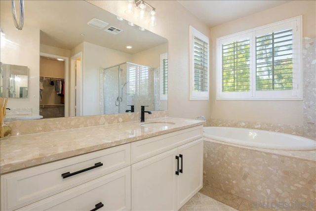 7098 Sitio Corazon, Carlsbad, CA 92009