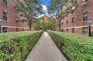 58 Elm St 11, Worcester, MA 01609