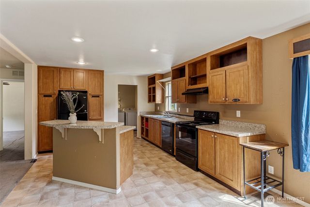 164 Sleeper Road, Oak Harbor, WA 98277