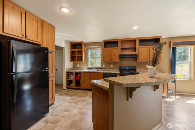164 Sleeper Road, Oak Harbor, WA 98277
