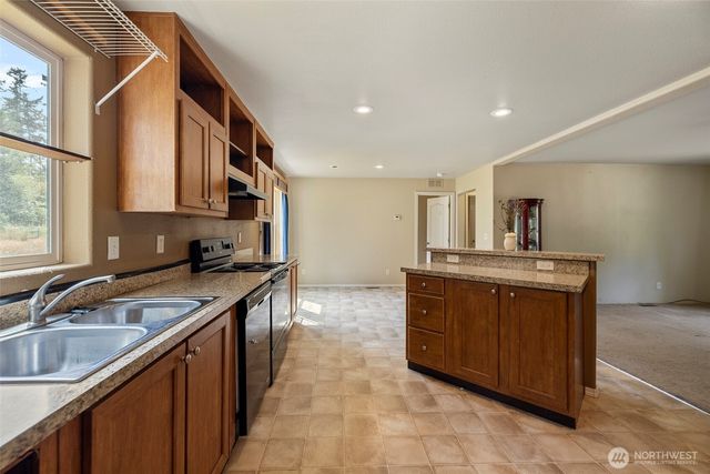 164 Sleeper Road, Oak Harbor, WA 98277