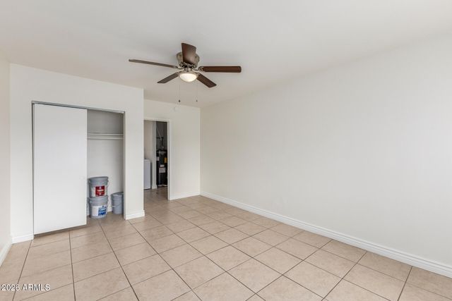 7954 W INDIANOLA Avenue, Phoenix, AZ 85033