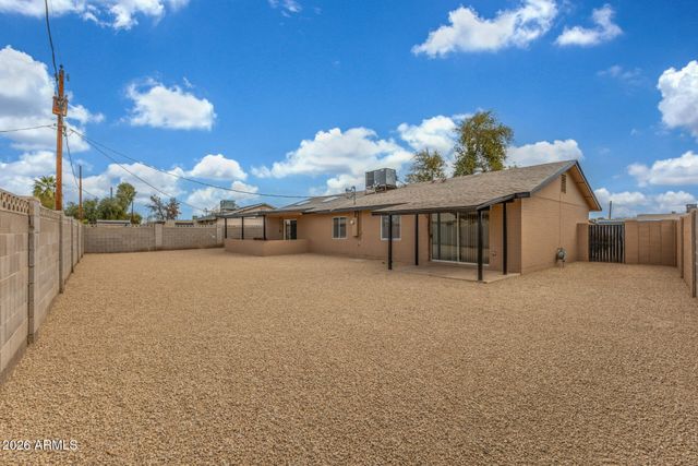 7954 W INDIANOLA Avenue, Phoenix, AZ 85033