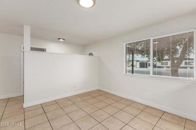 7954 W INDIANOLA Avenue, Phoenix, AZ 85033