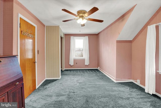 6221 BLUE BIRD AVE, Harrisburg, PA 17112