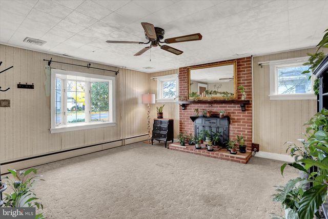 6221 BLUE BIRD AVE, Harrisburg, PA 17112