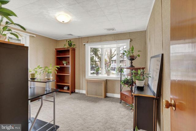 6221 BLUE BIRD AVE, Harrisburg, PA 17112