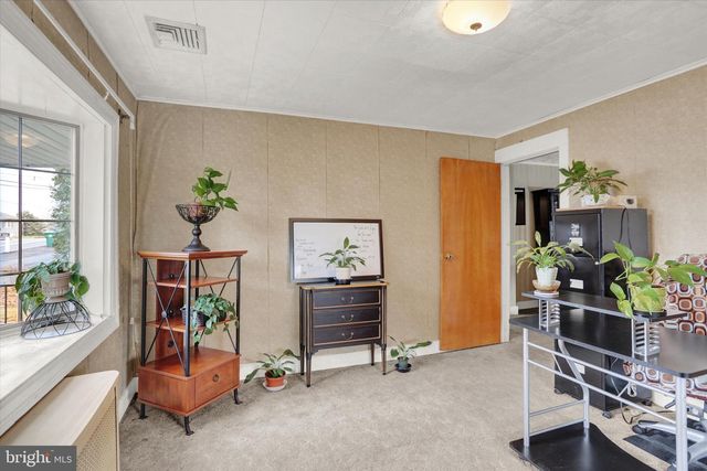 6221 BLUE BIRD AVE, Harrisburg, PA 17112