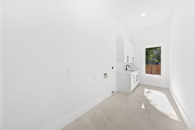 3115 GIBBS WILLIAMS Road, Dallas, TX 75233