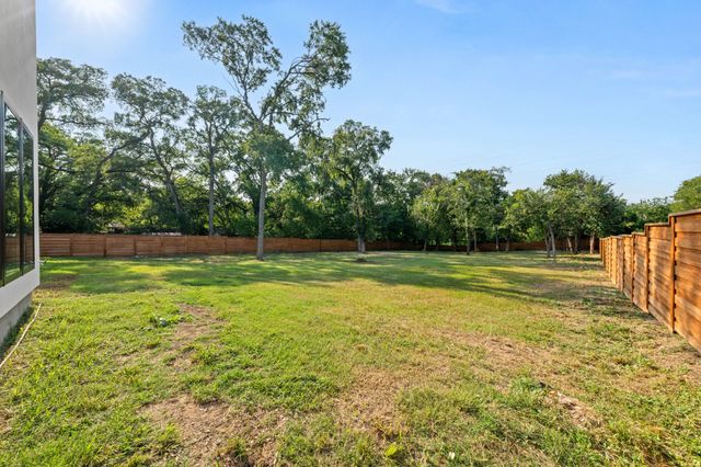 3115 GIBBS WILLIAMS Road, Dallas, TX 75233