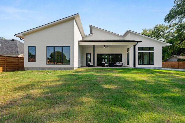 3115 GIBBS WILLIAMS Road, Dallas, TX 75233