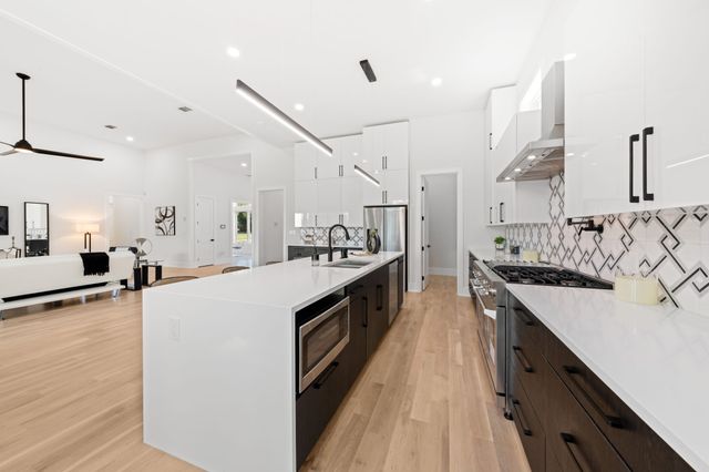 3115 GIBBS WILLIAMS Road, Dallas, TX 75233