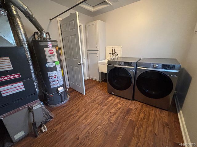 11265 Essex Avenue, Warren, MI 48089