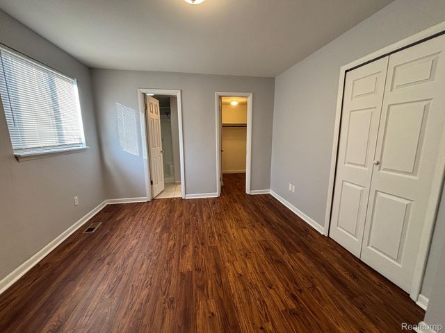 11265 Essex Avenue, Warren, MI 48089