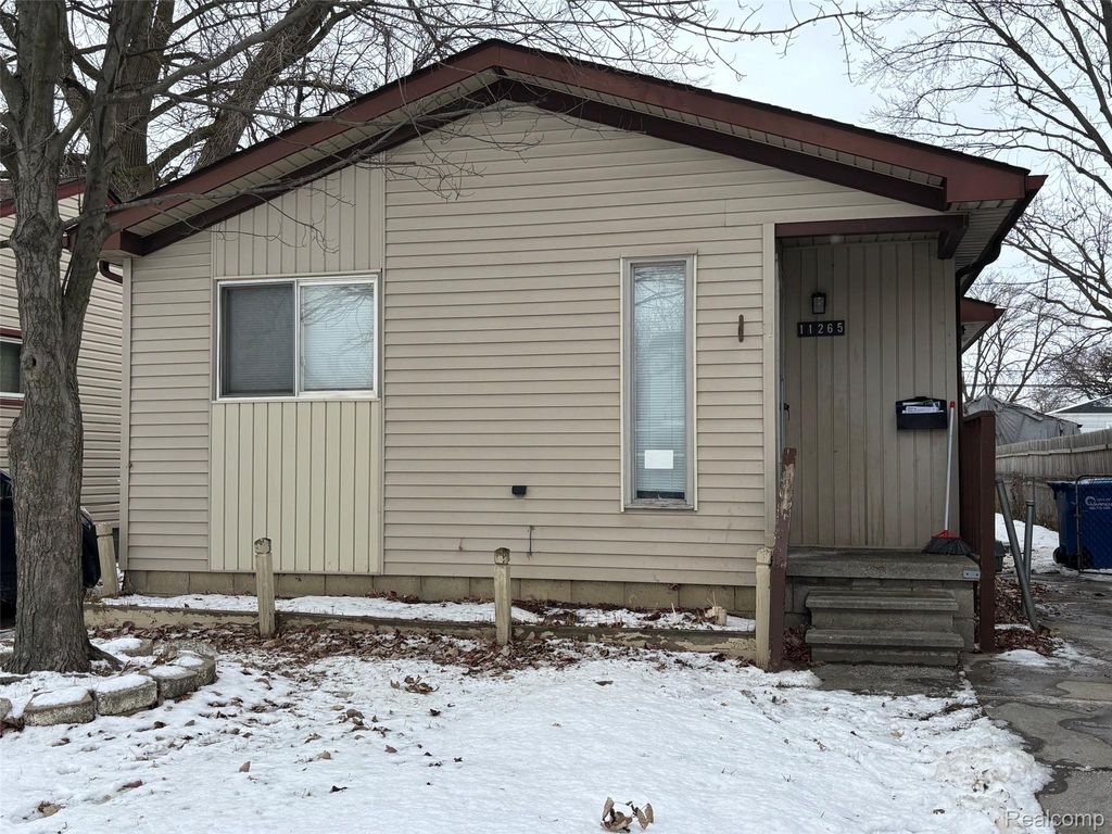 11265 Essex Avenue, Warren, MI 48089