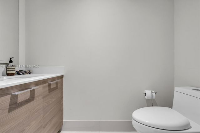 1300 S Miami Ave 2508, Miami, FL 33130