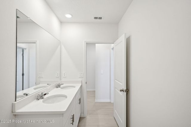 31600 MALBEC Drive, Brooksville, FL 34602