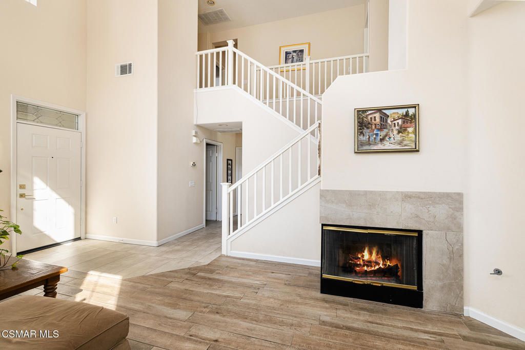 Image 23 of property listing at 2684 Sunshine Valley Court, Simi Valley, CA 93063