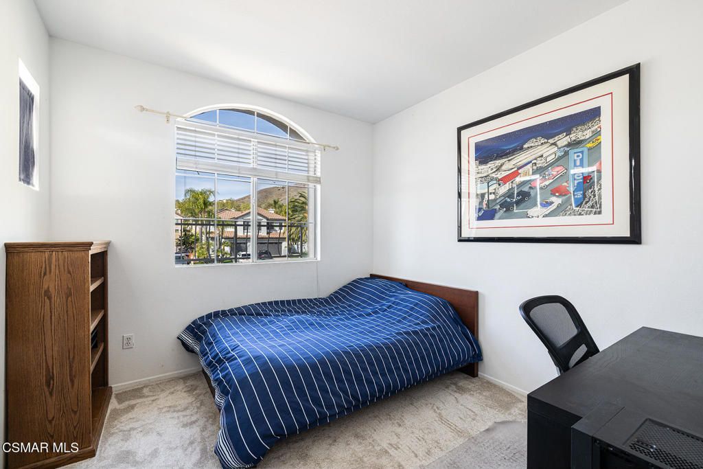 Image 32 of property listing at 2684 Sunshine Valley Court, Simi Valley, CA 93063