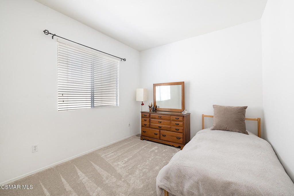 Image 34 of property listing at 2684 Sunshine Valley Court, Simi Valley, CA 93063