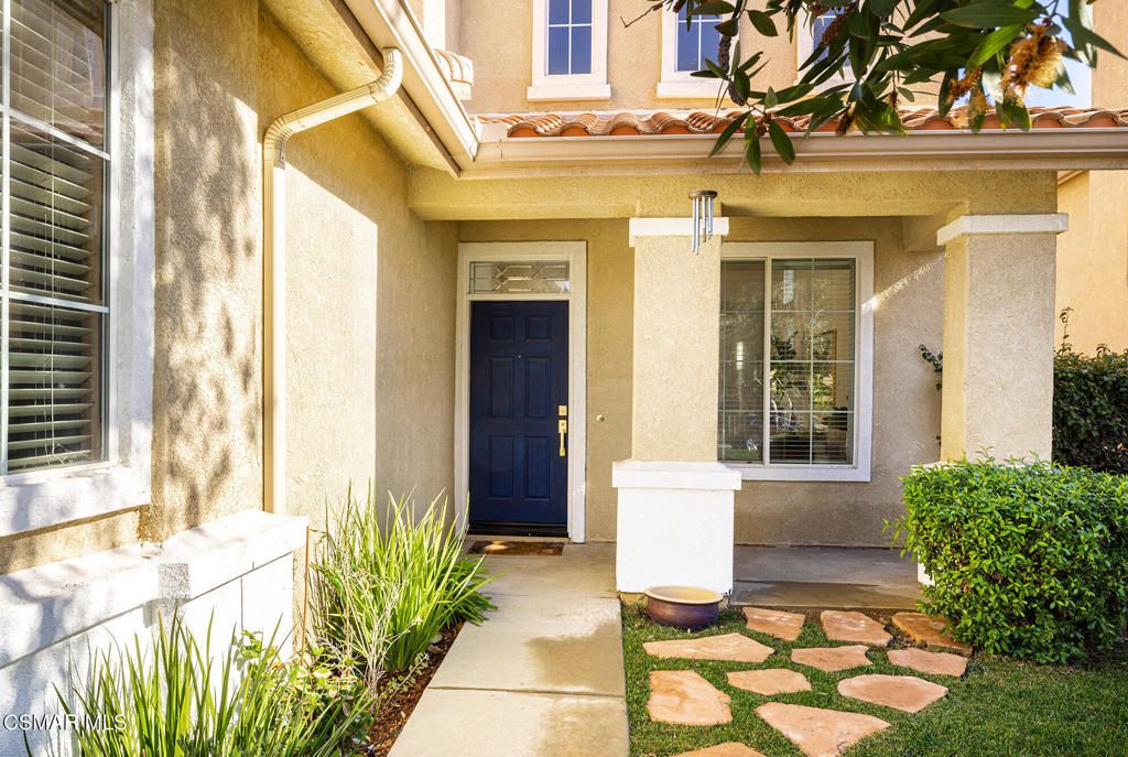 Image 6 of property listing at 2684 Sunshine Valley Court, Simi Valley, CA 93063