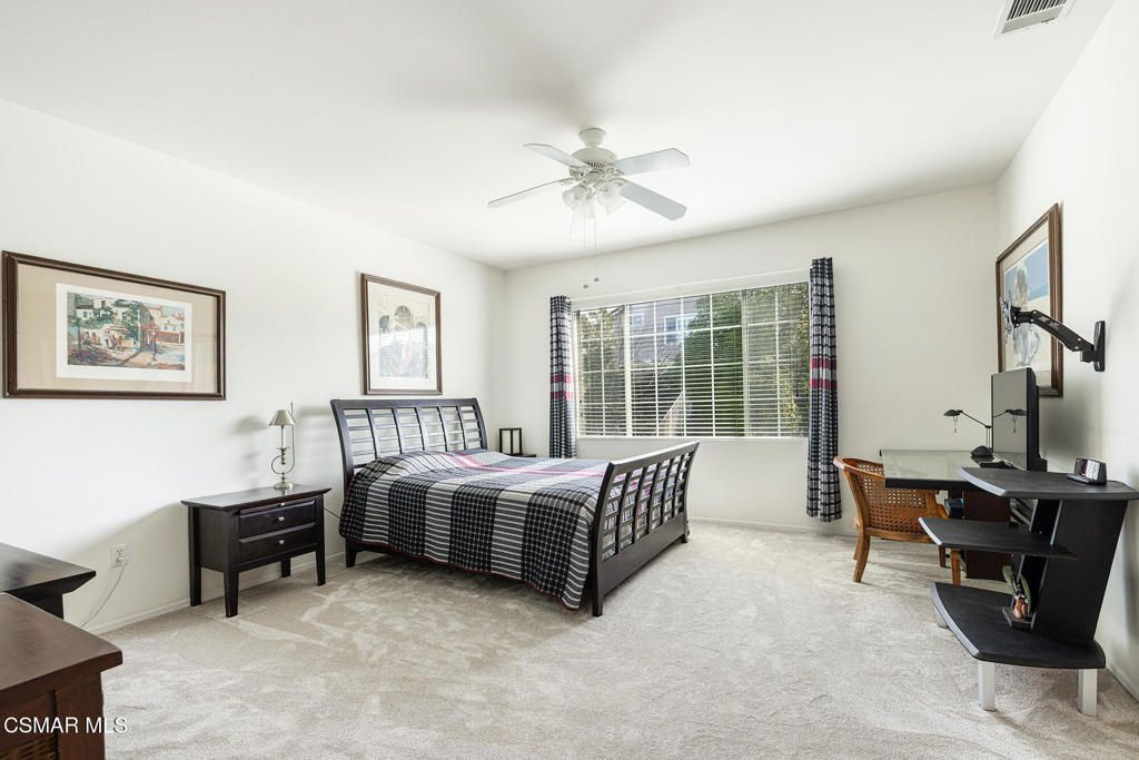 Image 8 of property listing at 2684 Sunshine Valley Court, Simi Valley, CA 93063