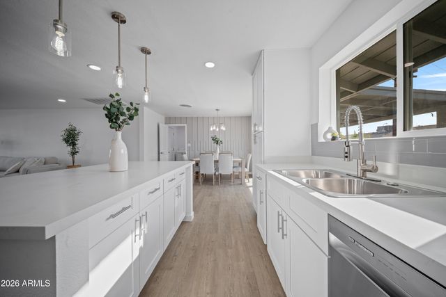 8944 N 17TH Lane, Phoenix, AZ 85021