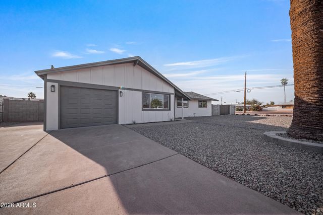 8944 N 17TH Lane, Phoenix, AZ 85021