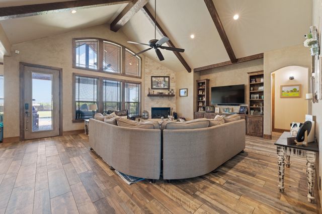9833 Wildcat Ridge, Godley, TX 76044