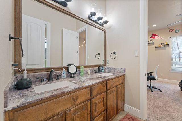 9833 Wildcat Ridge, Godley, TX 76044