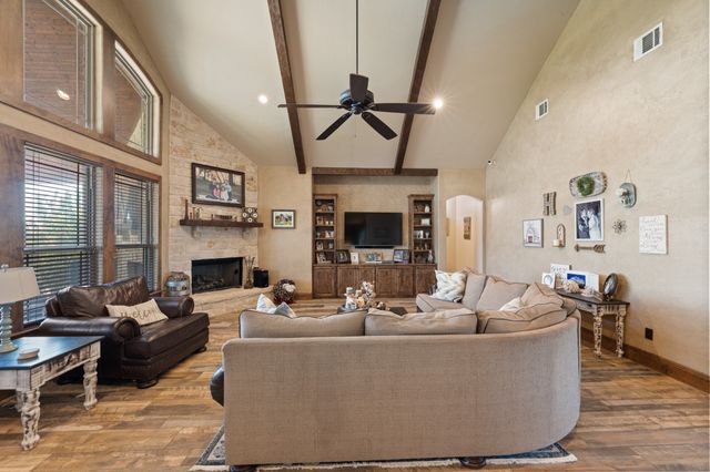 9833 Wildcat Ridge, Godley, TX 76044