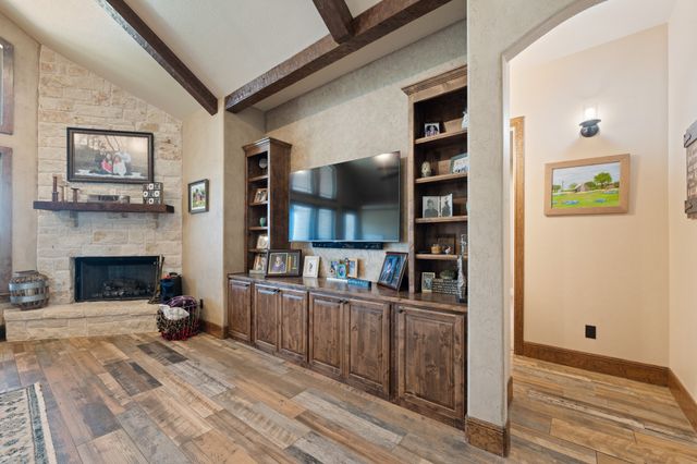 9833 Wildcat Ridge, Godley, TX 76044