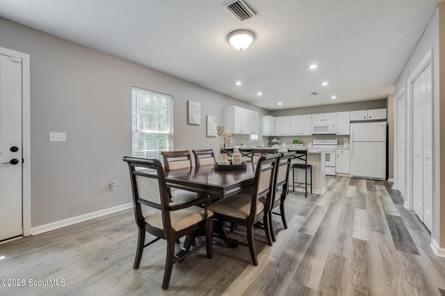 1527 Redfish Drive SE, Darien, GA 31305