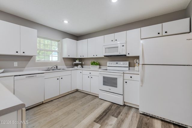 1527 Redfish Drive SE, Darien, GA 31305