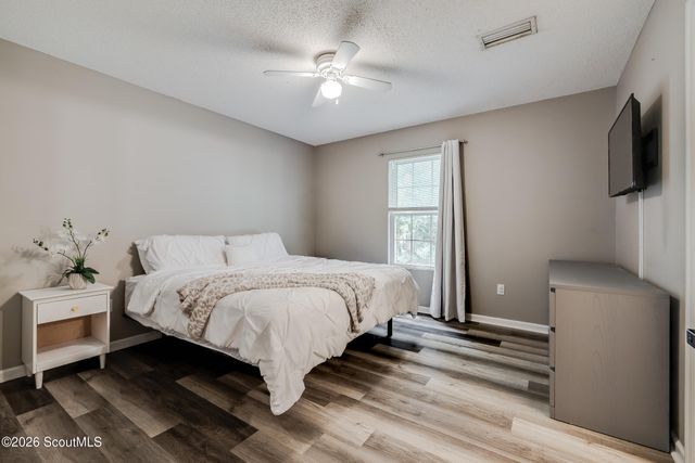 1527 Redfish Drive SE, Darien, GA 31305