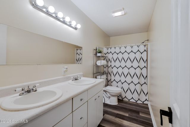 1527 Redfish Drive SE, Darien, GA 31305