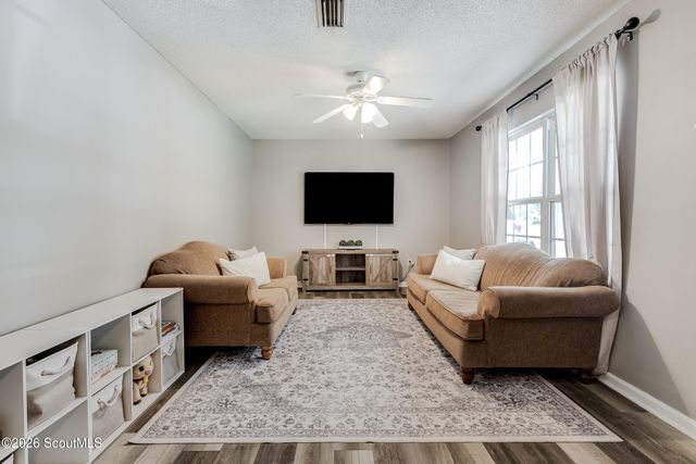 1527 Redfish Drive SE, Darien, GA 31305