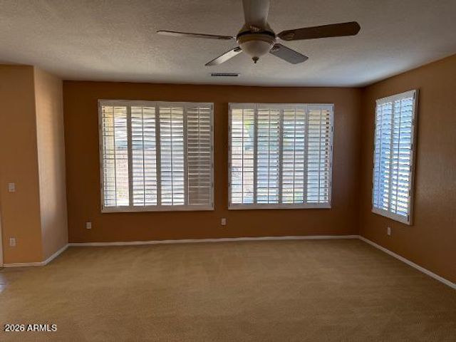 6821 W SADDLEHORN Road, Peoria, AZ 85383