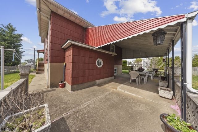 347 Manor Ct, Lyndhurst Twp., NJ 07071