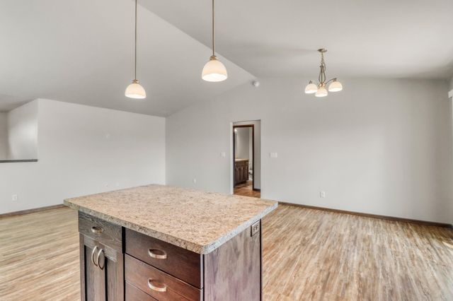 7394 21st Street S, Fargo, ND 58104