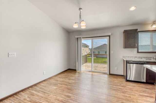 7394 21st Street S, Fargo, ND 58104