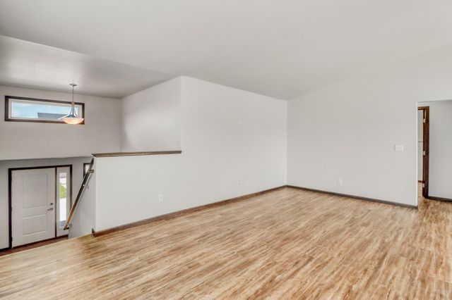 7394 21st Street S, Fargo, ND 58104